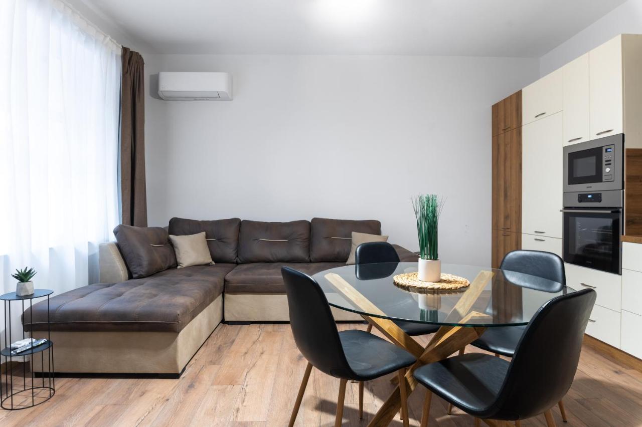 La Luna - High-End 2Bd Flat In The Top Centre By Flat Mаnager Sofia Exterior foto